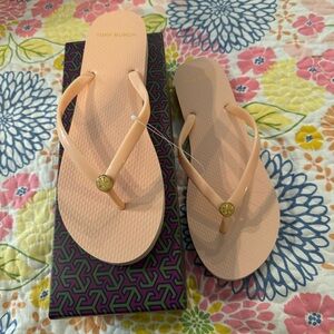 NWT size 10 blush pink Tory Burch flip flops